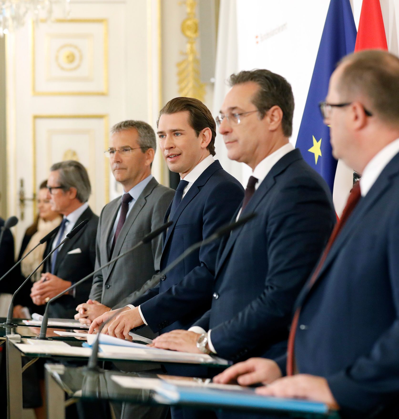 _B6A3628.jpg Am 30. April 2019 gab Bundeskanzler Sebastian Kurz gemeinsam mit Vizekanzler Heinz-Christian Strache, Bundesminister Hartwig Löger und Staatssekretär Hubert Fuchs eine Pressekonferenz zum Thema Steuerreform.